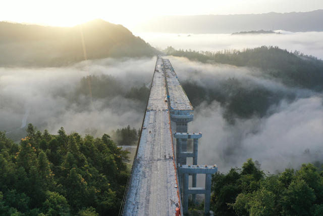 湖南，湘西，高速公路，建设，老区，桑龙，云雾，仙境