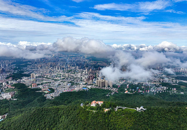湖南  郴州城区  云海 立秋 冷暖空气 苏仙岭  王仙岭  逆温层 天下第十八福地——苏仙岭  仙境 城东新区 黄建华  航拍
