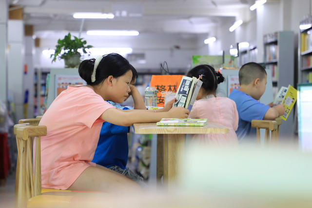 暑假 阅读  小朋友  学习  书香  湖南邵东