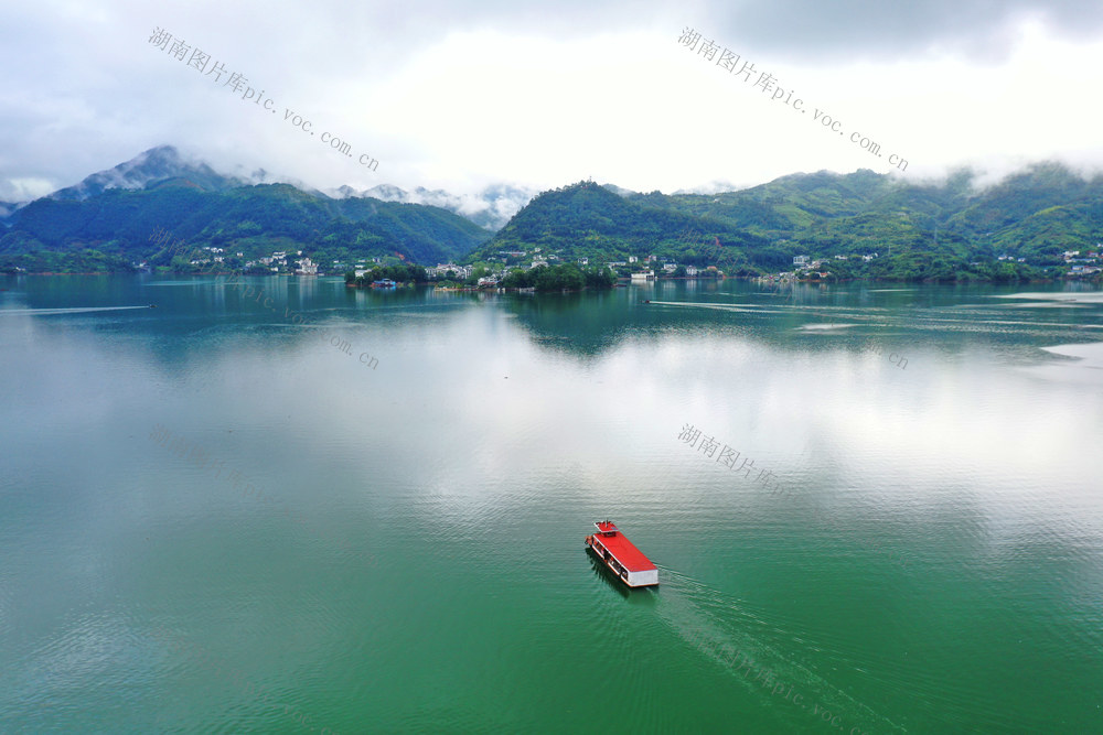 资兴：湖光山水如画卷