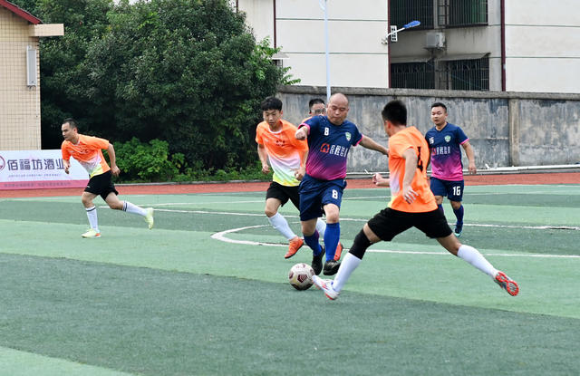 体育 比赛 运动  足球 全民健身 群众体育 运动员