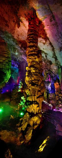 兜率灵岩溶洞  东江湖