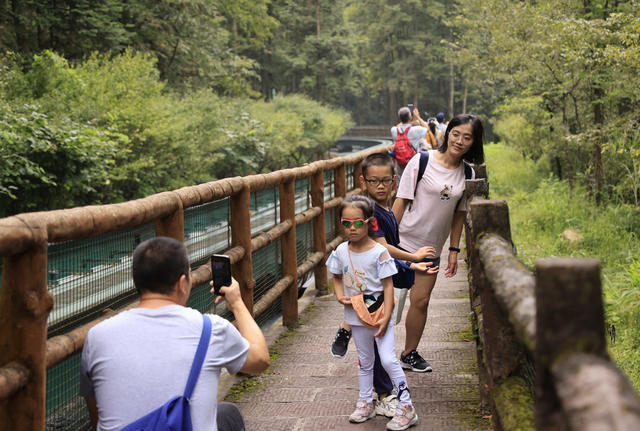 错峰 旅游 张家界 十里画廊