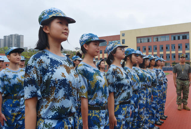 嘉禾：军训迎开学