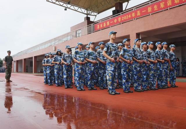 嘉禾：军训迎开学