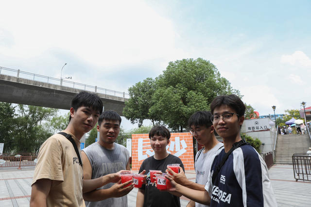 免费，鲜榨果汁，青春长沙 ，清凉一夏