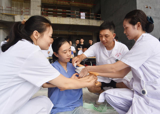嘉禾：医疗技能比武  提升医护水平