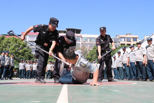 安保  校园  培训  安全