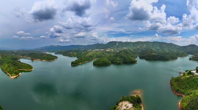 生态 美景 水库 蓝天白云 青山绿水