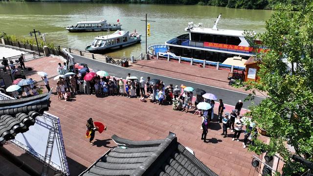 航拍 湖南 郴州 苏仙区 飞天山镇  历史文化古村  结合新农村建设  霞客故道  碧水丹霞 古镇  ,网红景点 文旅小镇  民宿  千年古渡  瓦窑坪  非遗  特色农产品 