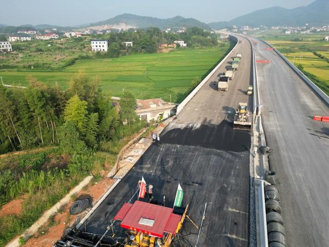 娄醴高速  加速度  建设