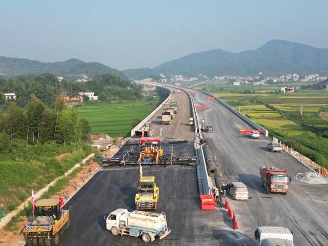 娄醴高速  加速度  建设
