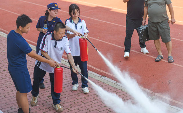 消防安全
学校
军训
道县