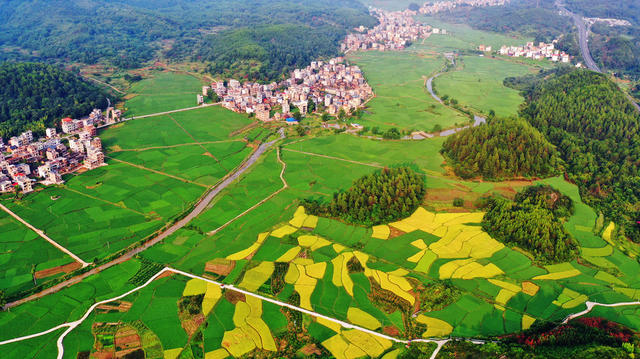 蓝山：多彩田园乡村美