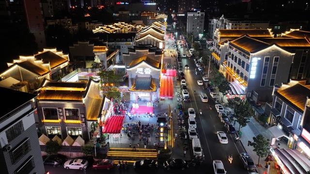 湖南  郴州  苏仙  中秋   苏仙区  白鹿洞街道  石榴湾社区  磨心塘  龙门有戏  舞台  中秋  文艺汇演   群众   文艺   夜经济   航拍  黄建华 