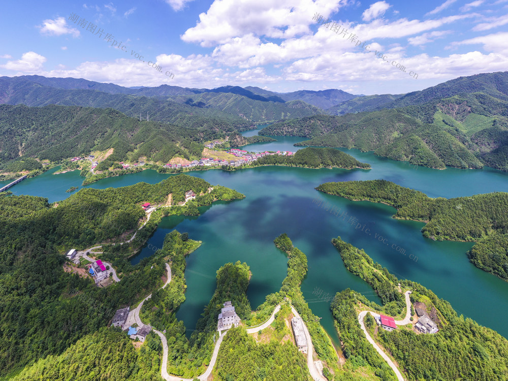 大美中国 蓝天 白云 青山 绿水 民居 水资源 水环境 水生态 城乡人居环境 美丽乡村