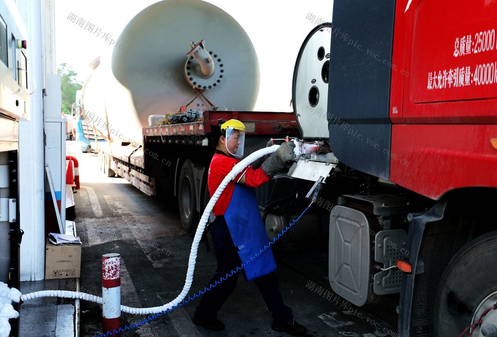 湖南 岳阳 石油 LNG  加 长途 重卡车 需求