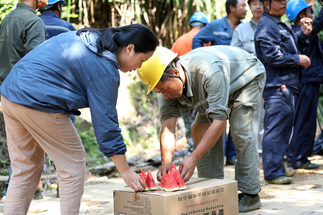 抗洪救灾 驰援灾区 高温劳动者 酷暑送清凉 重建家园