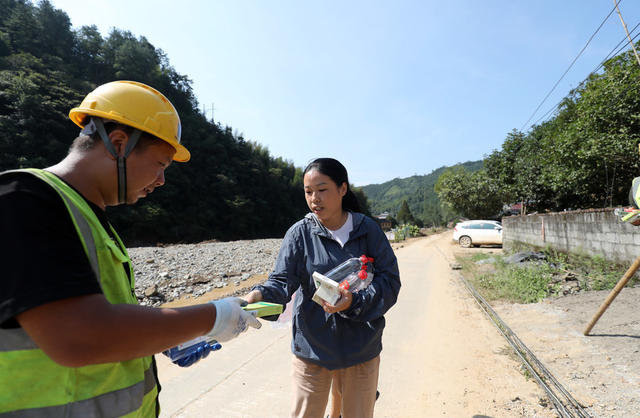 抗洪救灾 驰援灾区 高温劳动者 酷暑送清凉 重建家园