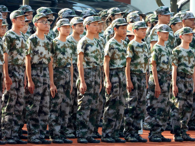 通道 一中 开展 新生 学前  军训