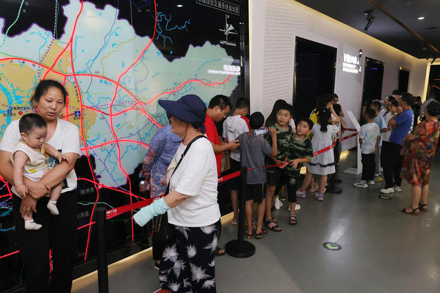 长沙 国金街 夜市经济  文旅融合  烟火长沙  旅游  网红城市长沙