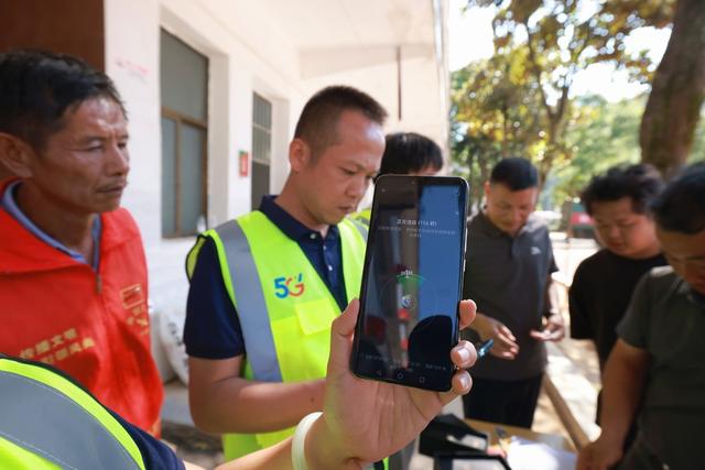 资兴市抗洪抢险 应急通信 卫星手机 汽油发电机投放 卫星通话