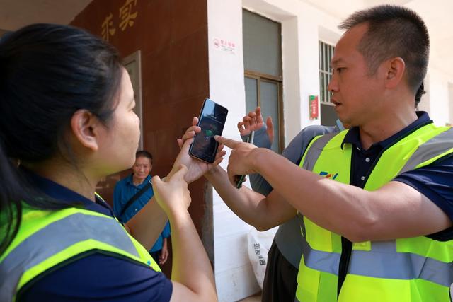 资兴市抗洪抢险 应急通信 卫星手机 汽油发电机投放 卫星通话