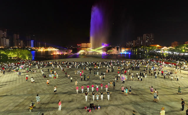 夜色 休闲 文旅 夜市 