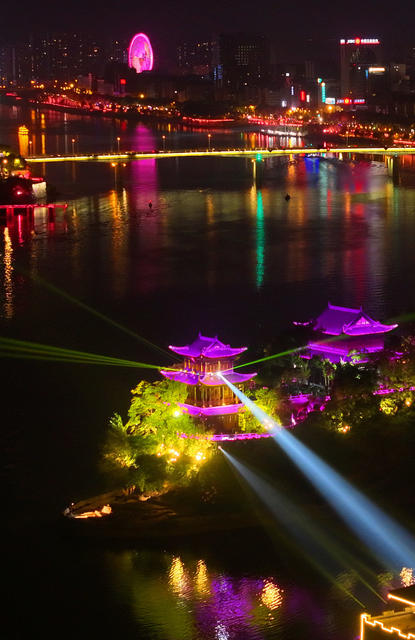 夜色 流光溢彩 