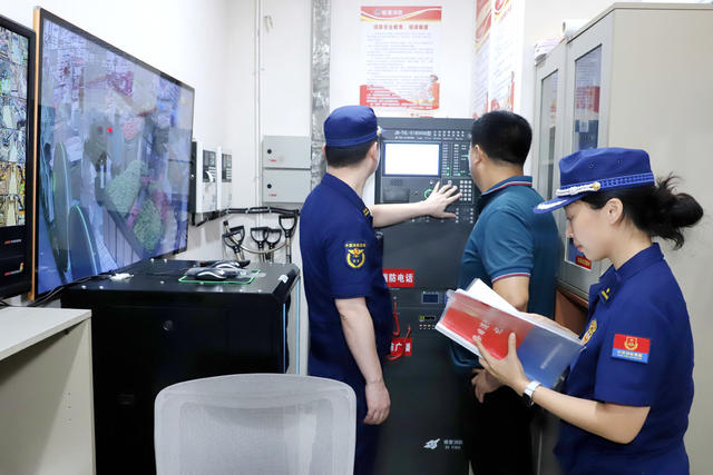 消防监督员  瑞湘邻超市 中秋节 消防安全 专项检查