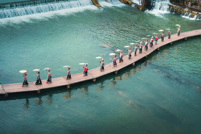 湘西八景，让你流连忘返
——献给第三届湖南省、湘西州旅游发展大会    湘西八县市每个县市一景  文旅摄影栏目