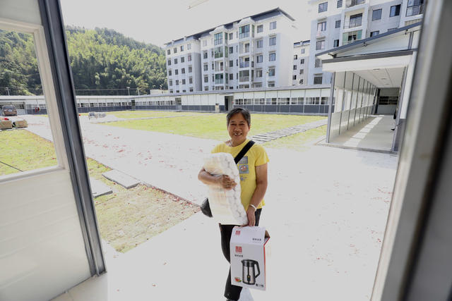 灾后重建 过渡性安置 受灾群众 以人民为中心 入住新房