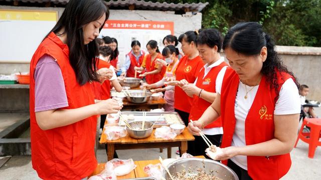 中秋送温暖
