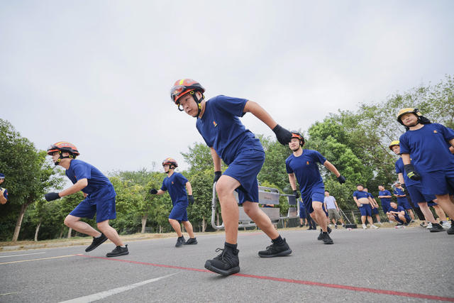 为 提高乡镇街道应急救援队伍的实战能力 湘潭市突发事件应急管理委员会办公室 举办 第二届乡镇应急能力比武大赛