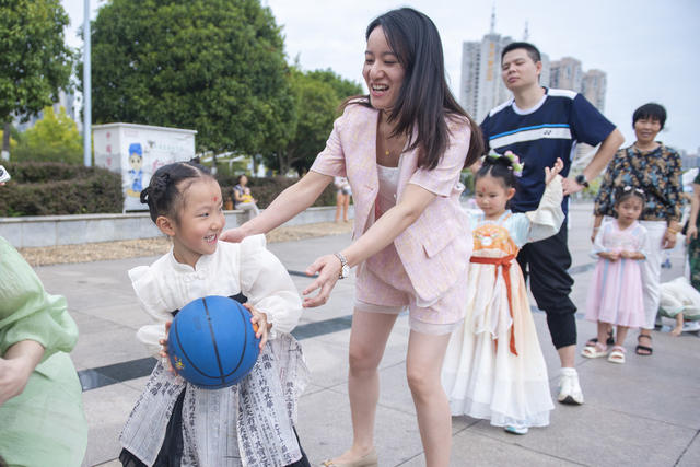 娄底 中秋 萌娃 传统文化 集市