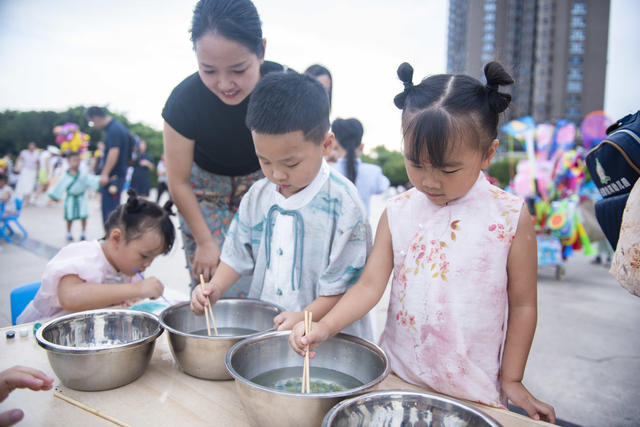 娄底 中秋 萌娃 传统文化 集市