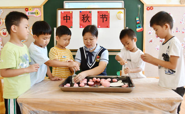   品民俗 迎中秋