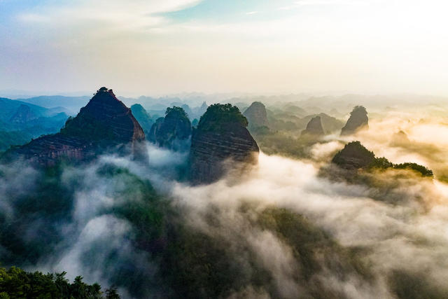 景区 万佛山 云海 峰林 丹霞 国家地质公园 生态