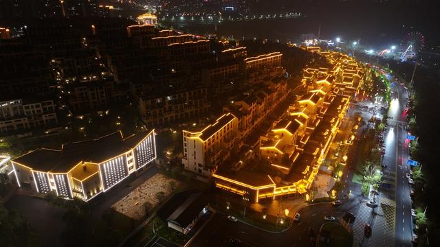 湖南  郴州  郴州长卷  打铁花  文化  旅游  游客 