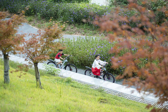 娄底 中秋节 骑行运动 假日