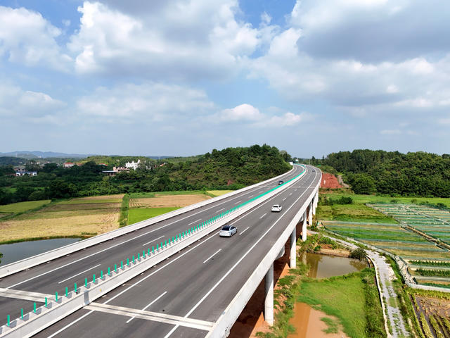 高速  公路  交通  生态  田园  和美   乡村  自然  
风景  旅游