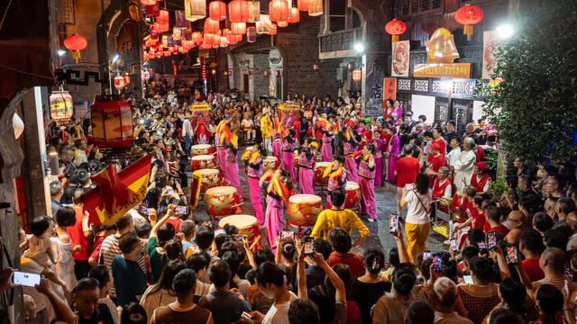 传统文化 文艺演出 古城 中秋活动 新化 舞龙 戏曲 锣鼓