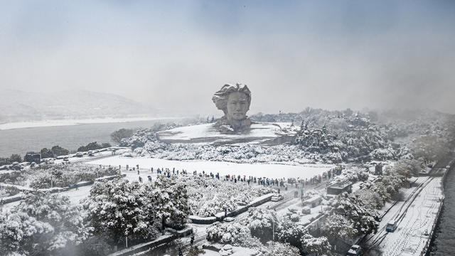 长沙下雪 长沙雪景 长沙城市风光 长沙下大雪 湘江 长沙城市航拍 长沙冬季雪景 湘江橘子洲雪景 长沙橘子洲雪景 橘子洲大桥雪景 长沙北辰三角洲雪景 长沙渔人码头雪景 湖南金融中心 长沙步行街雪景 长沙ifs 长沙杜甫江阁雪景航拍 雪后长沙美景