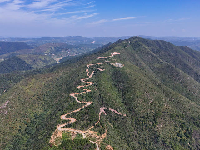 公路  山路  弯弯  致富路  风景  旅游