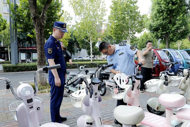 电动车销售 非法拼装改装 电动车 蓄电池 充电设备 不合规格