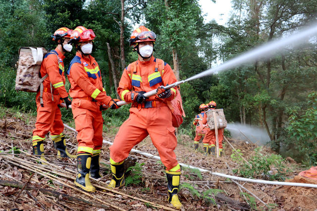 消防 灭火 森林 火灾 演练