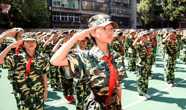 队列 学生 训练 体质 习惯 文明