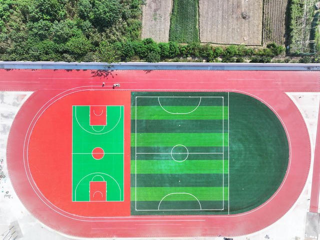 教育  农村学校  乡村学子  操场改造  塑胶操场  运动场所  