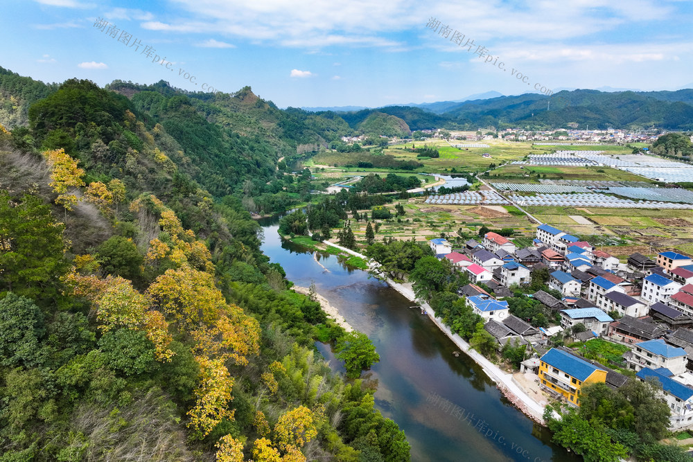 秋 秋天 秋景 秋色 层林 色彩 斑斓