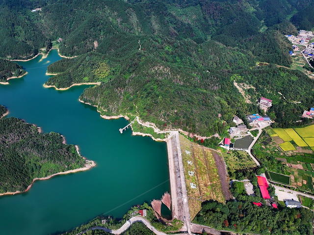 常宁洋泉  野马水库  秋景如画